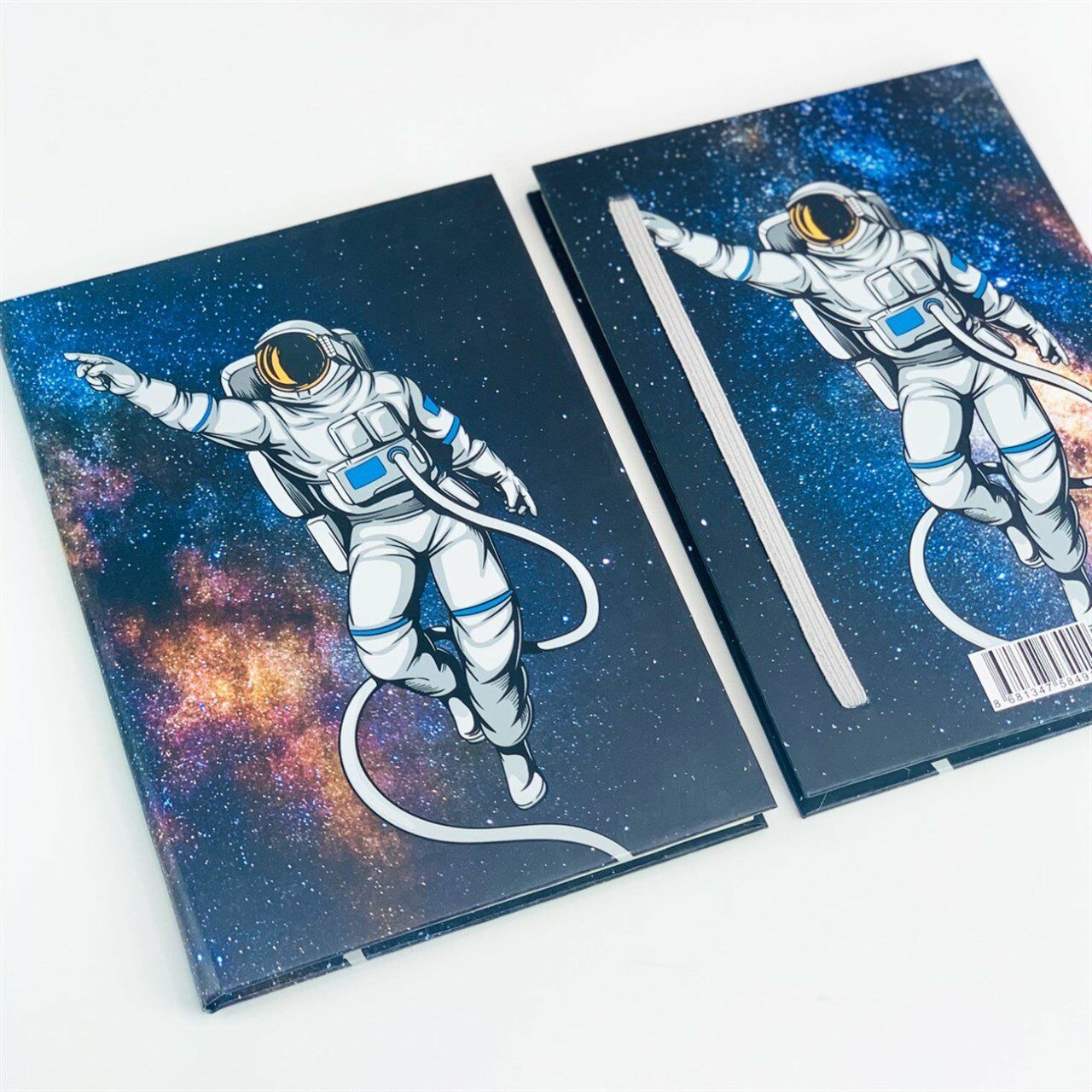 Astronot Tasarımlı Lastikli Defter