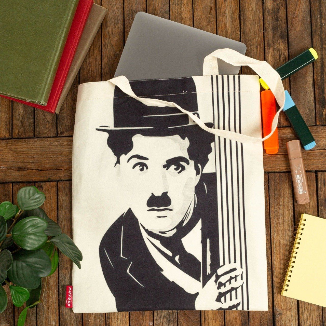 Charlie Chaplin Desenli Hambez Çanta