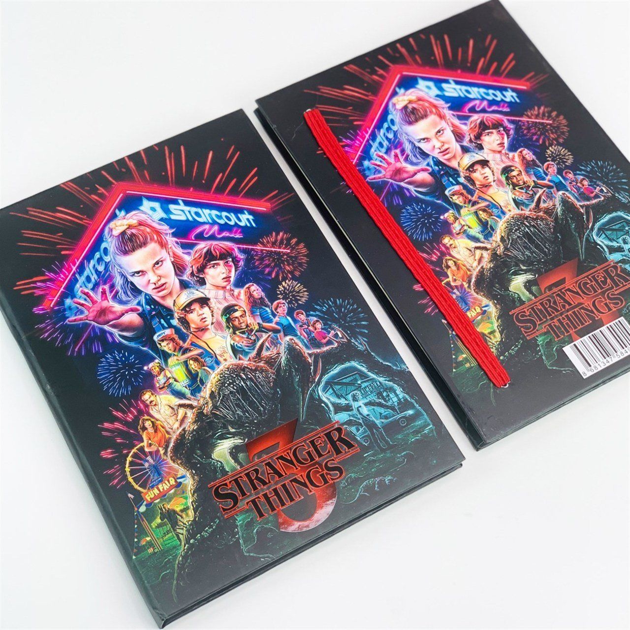 Stranger Things Tasarımlı Lastikli Defter