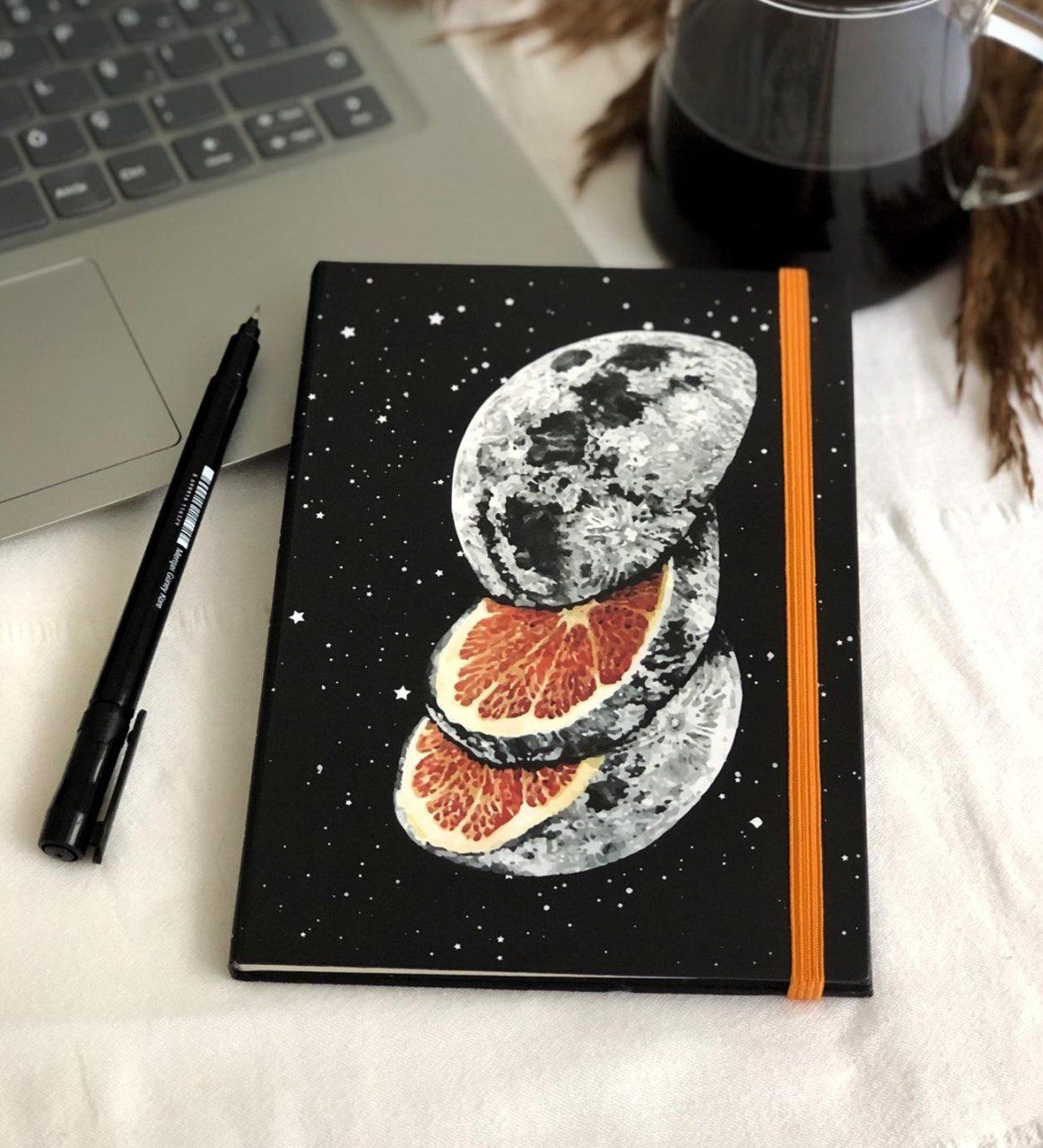 Moon Tasarımlı Lastikli Defter