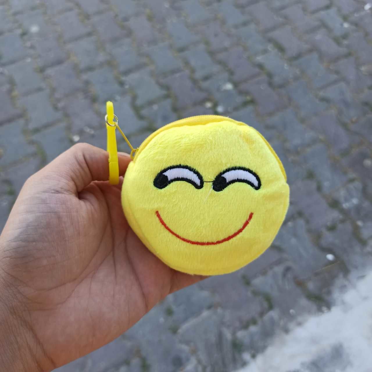 Emoji Bozuk Paralık