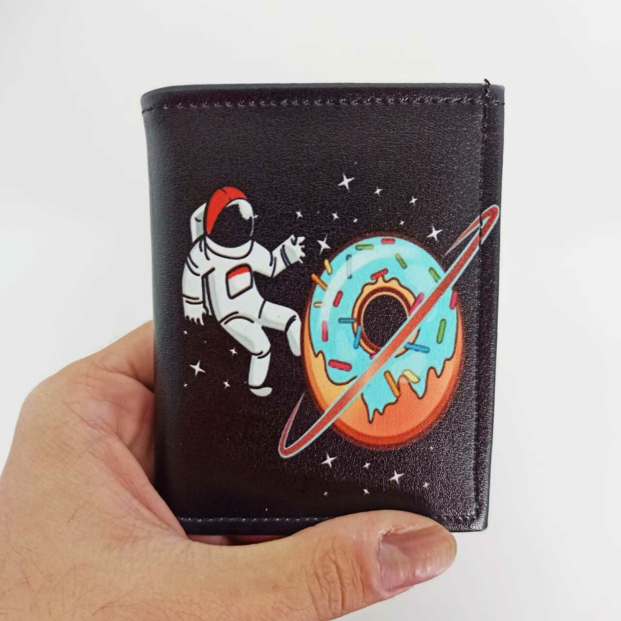 Donut Astronot Tasarımlı Kartlık