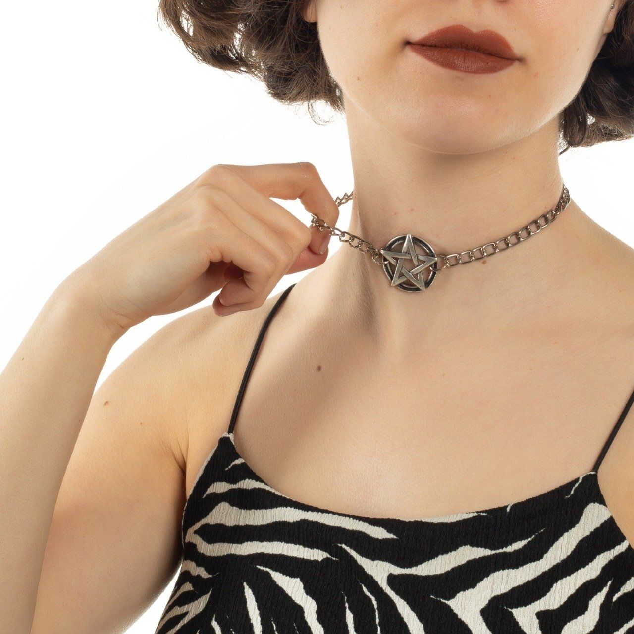 Yıldız Figürlü Gotik Choker