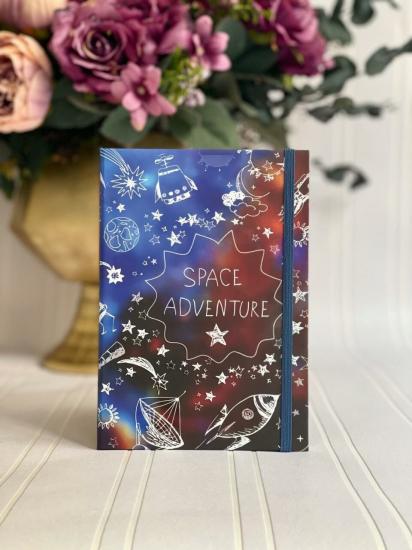 Space Adventure Tasarımlı Lastikli Defter